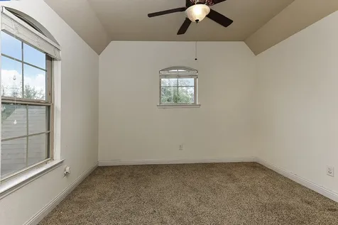 27 Tioga Place The Woodlands TX 77375