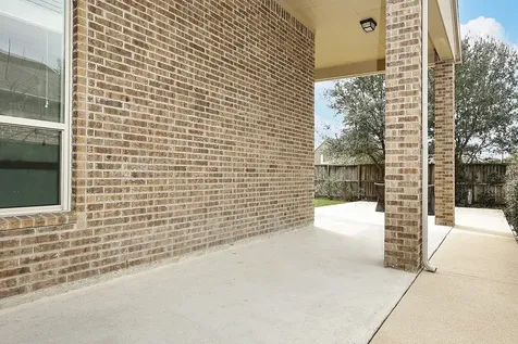 27 Tioga Place The Woodlands TX 77375