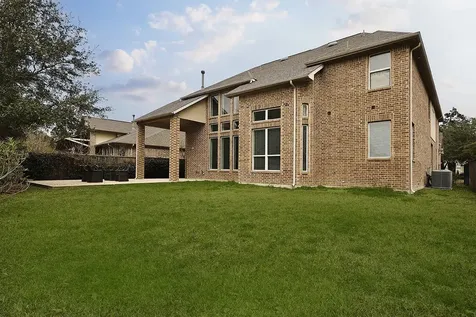 27 Tioga Place The Woodlands TX 77375
