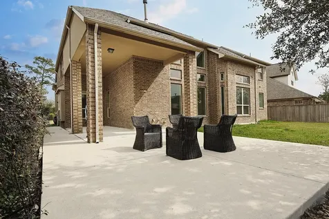27 Tioga Place The Woodlands TX 77375