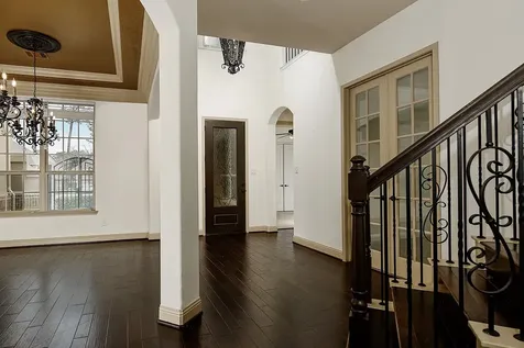27 Tioga Place The Woodlands TX 77375