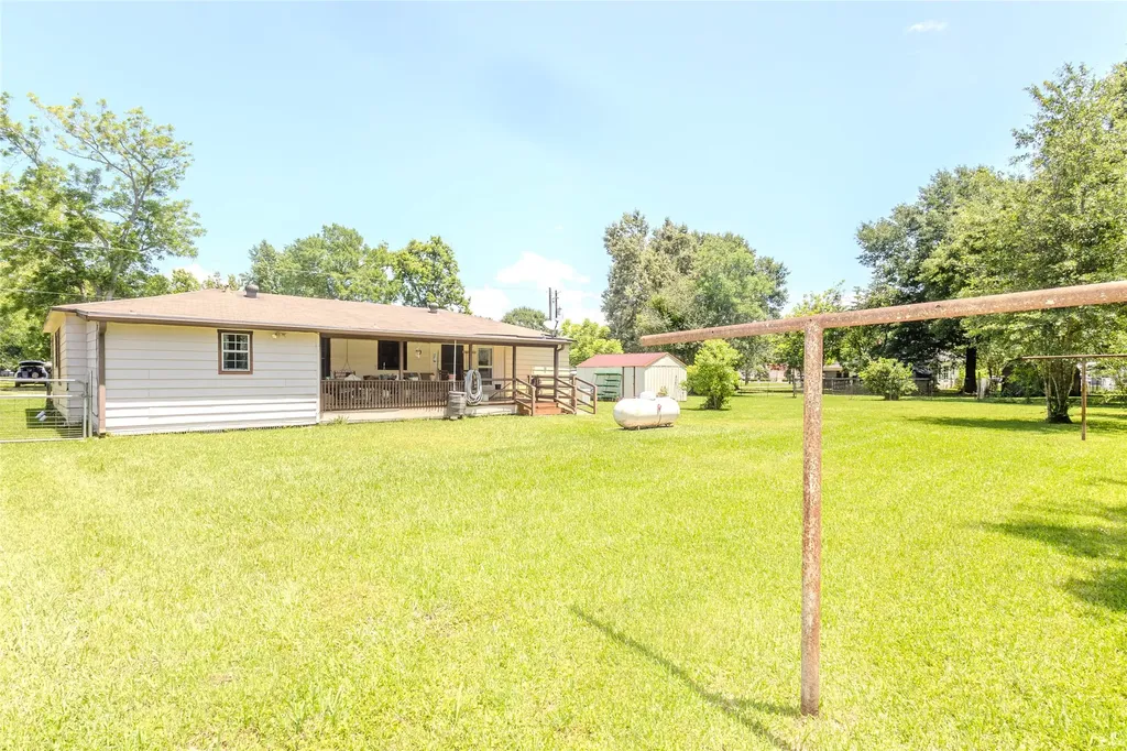 165 County Road 2359 Liberty TX 77575
