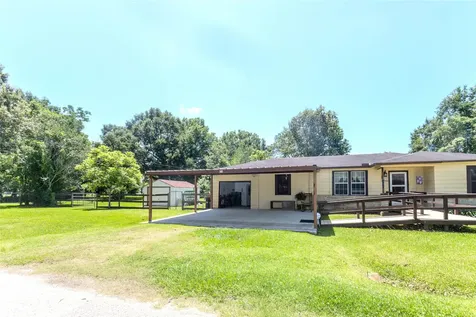 165 County Road 2359 Liberty TX 77575