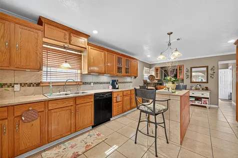 4106 Ursuline Street Galveston TX 77550