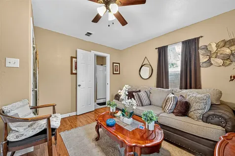 4106 Ursuline Street Galveston TX 77550