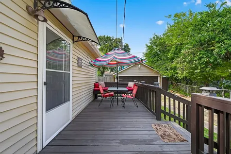 4106 Ursuline Street Galveston TX 77550