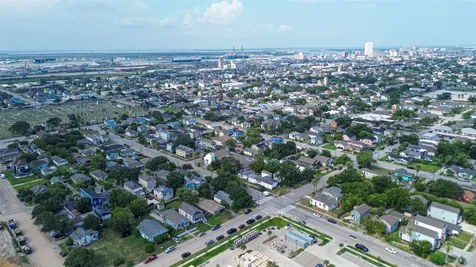 4106 Ursuline Street Galveston TX 77550