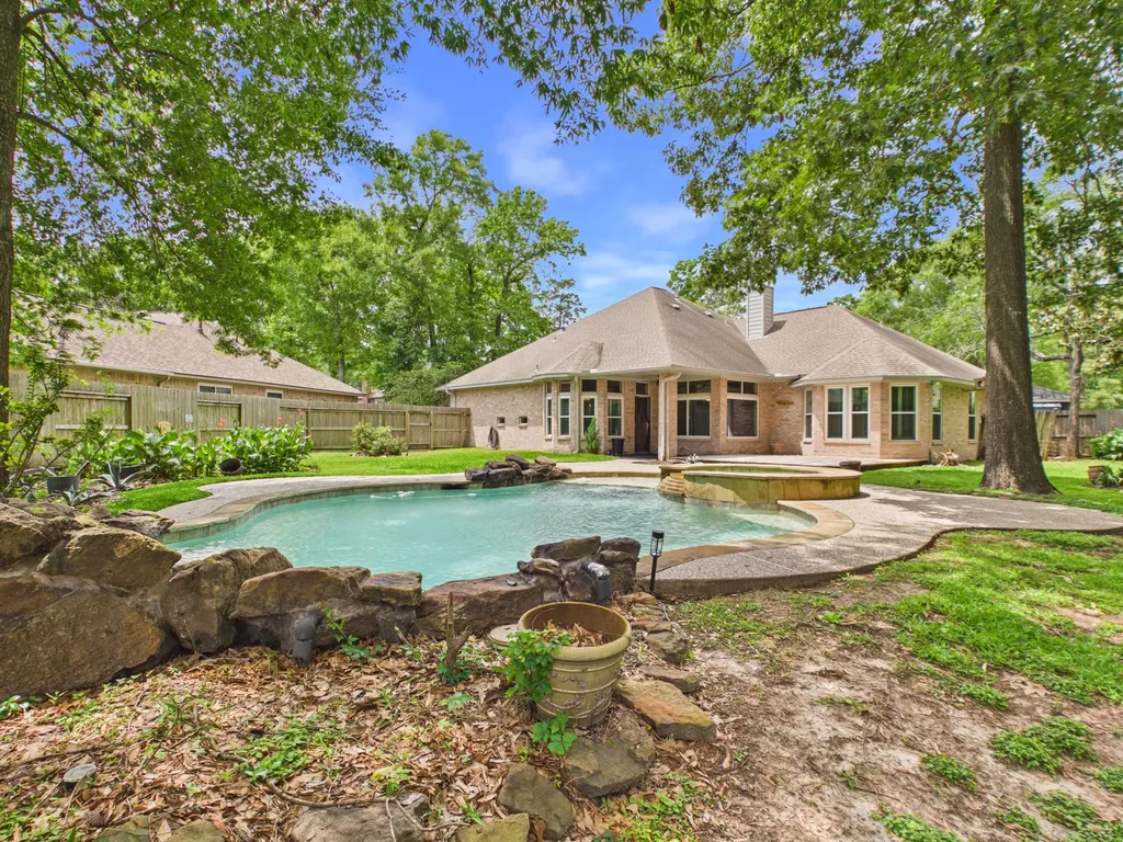 2906 Sycamore Tree Court Houston TX 77345