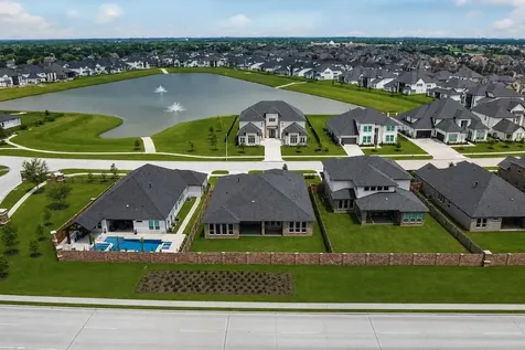 2204 Lila Sky Lane Friendswood TX 77546