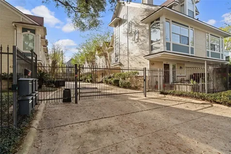 421 Harvard Street E Houston TX 77007