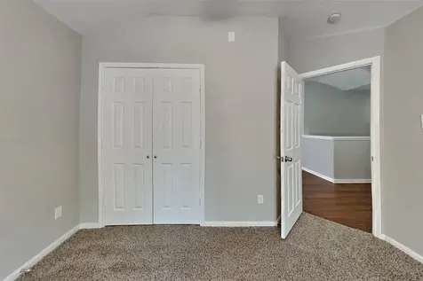 5803 Village Grove Drive Pearland TX 77581