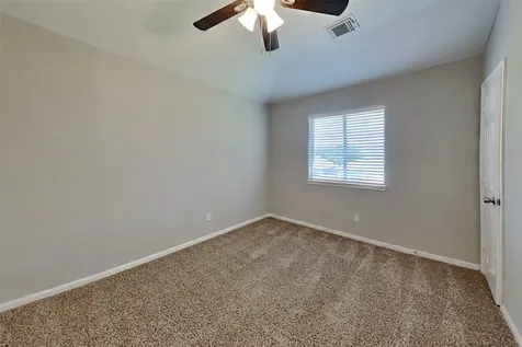 5803 Village Grove Drive Pearland TX 77581