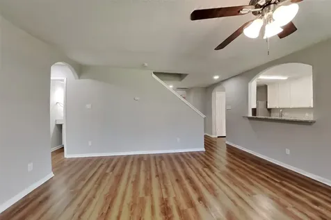 5803 Village Grove Drive Pearland TX 77581
