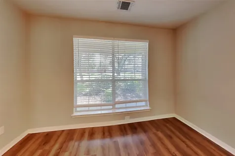 5803 Village Grove Drive Pearland TX 77581