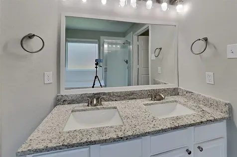 5803 Village Grove Drive Pearland TX 77581