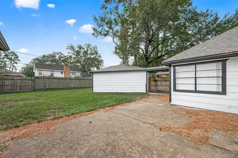 3815 Fernglade Drive Houston TX 77068