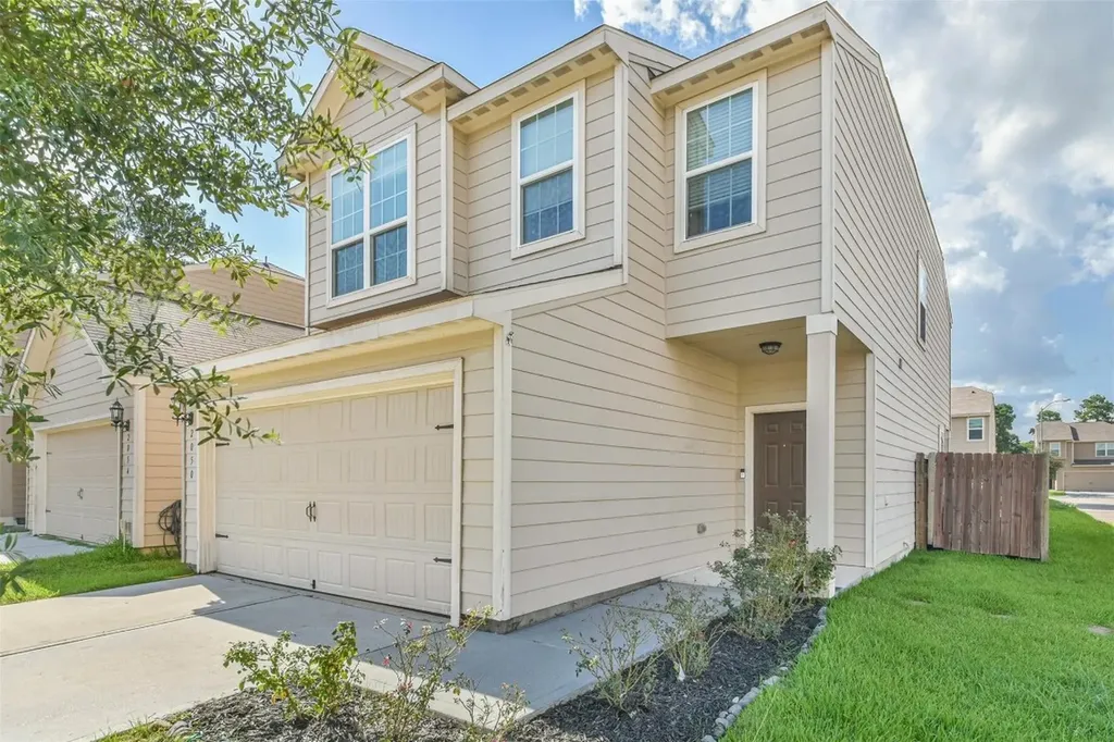 2050 Wilde Elm Drive Houston TX 77090