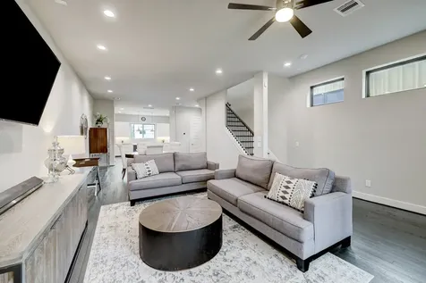 4203 Allen Street Houston TX 77007