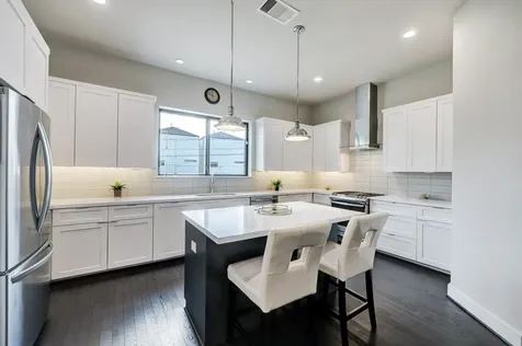4203 Allen Street Houston TX 77007