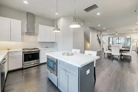 4203 Allen Street Houston TX 77007