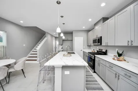 4013 Elmwood Street Houston TX 77051