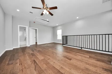 4013 Elmwood Street Houston TX 77051