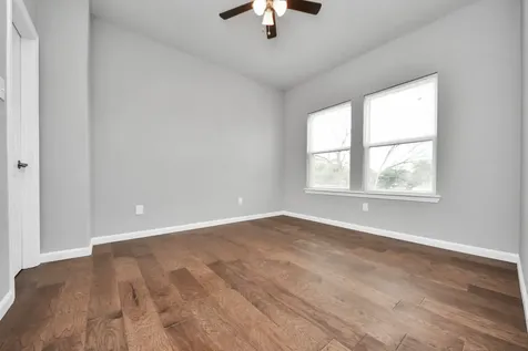 4013 Elmwood Street Houston TX 77051