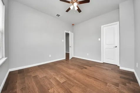 4013 Elmwood Street Houston TX 77051