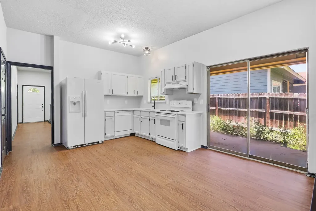7974 Wayside Trail San Antonio TX 78244