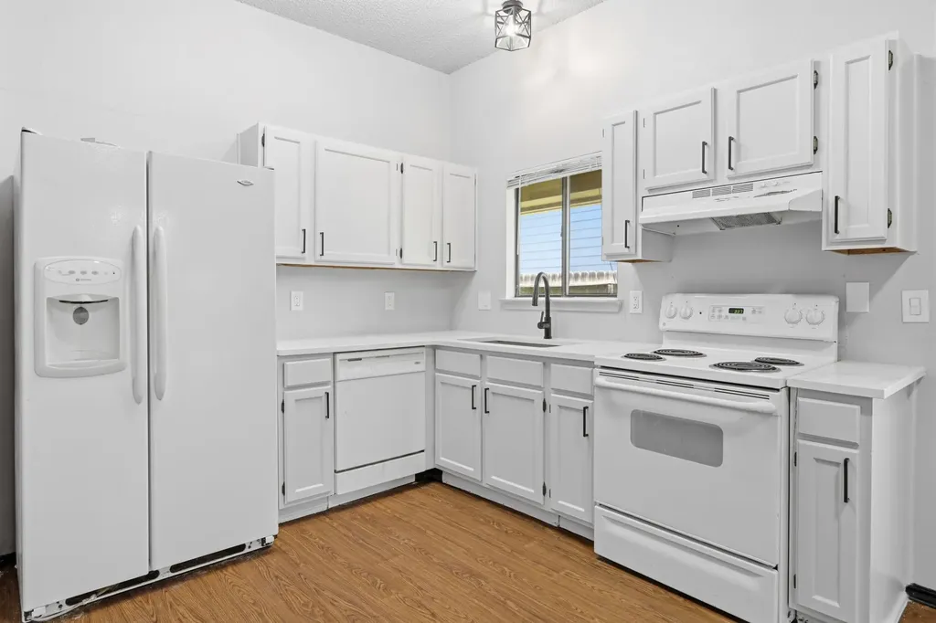7974 Wayside Trail San Antonio TX 78244