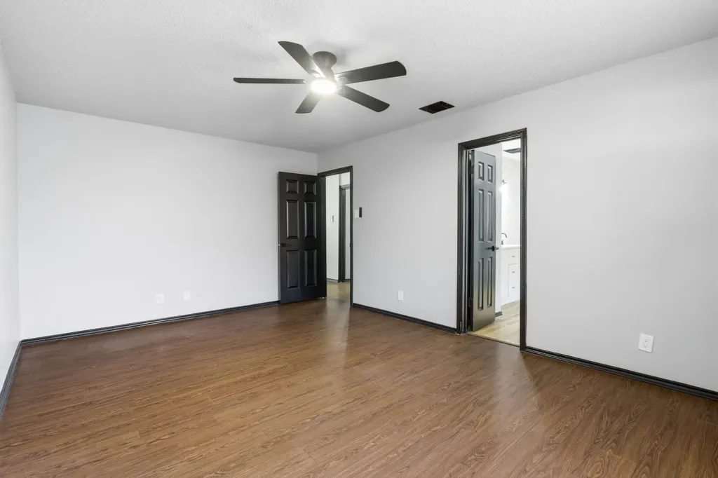 7974 Wayside Trail San Antonio TX 78244