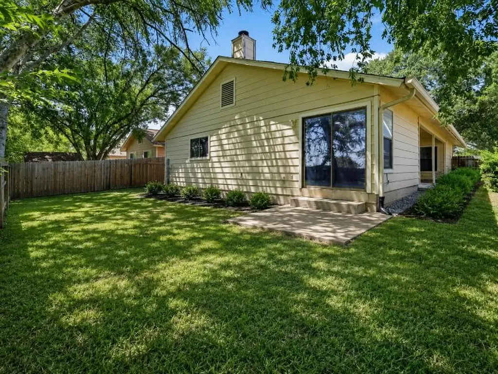 7974 Wayside Trail San Antonio TX 78244