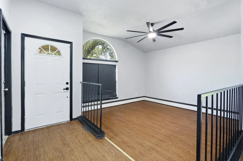 7974 Wayside Trail San Antonio TX 78244