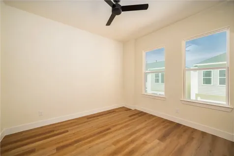 8913 Knoll Branch Dr Drive Houston TX 77080
