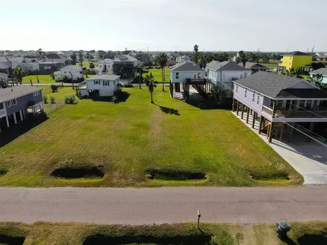 4024B Surf Drive Galveston TX 77554