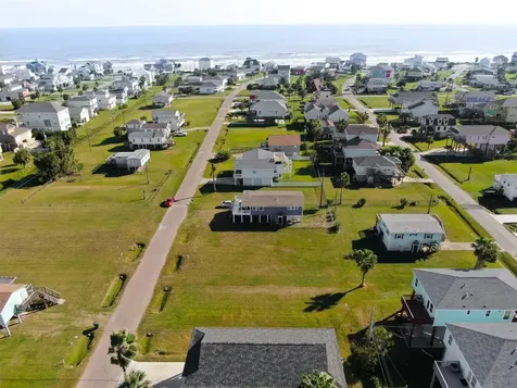 4024B Surf Drive Galveston TX 77554