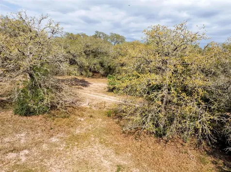 000 County Road 1h Hallettsville TX 77964