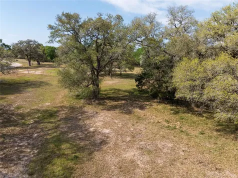 000 County Road 1h Hallettsville TX 77964