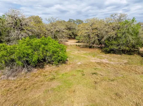 000 County Road 1h Hallettsville TX 77964