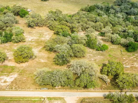 000 County Road 1h Hallettsville TX 77964