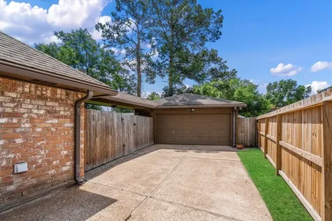 8107 Coolshire Lane Houston TX 77070