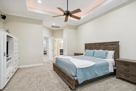 1335 Tiki Drive Tiki Island TX 77554