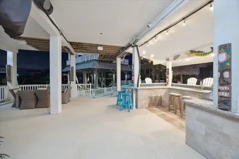 1335 Tiki Drive Tiki Island TX 77554