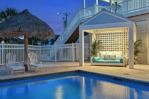 1335 Tiki Drive Tiki Island TX 77554