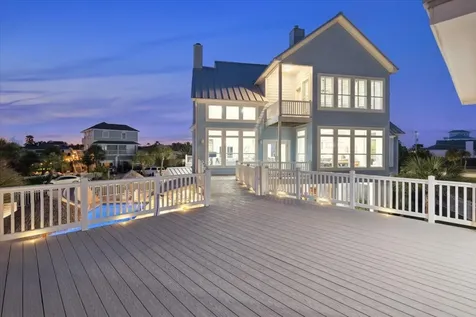 1335 Tiki Drive Tiki Island TX 77554