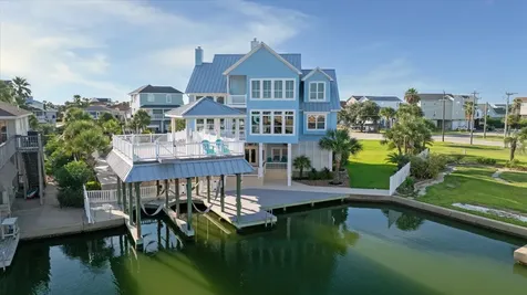 1335 Tiki Drive Tiki Island TX 77554