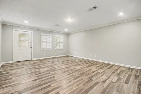 4509 37th Street Dickinson TX 77539
