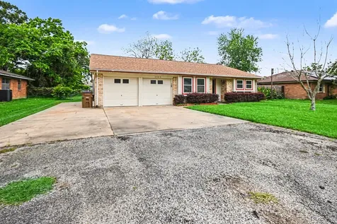 4509 37th Street Dickinson TX 77539