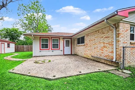 4509 37th Street Dickinson TX 77539
