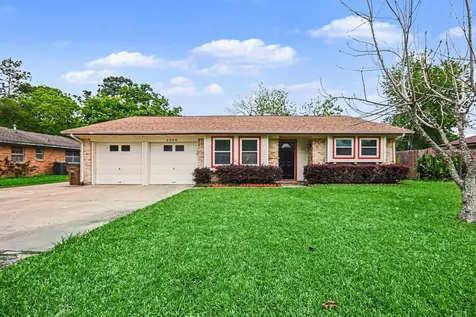 4509 37th Street Dickinson TX 77539